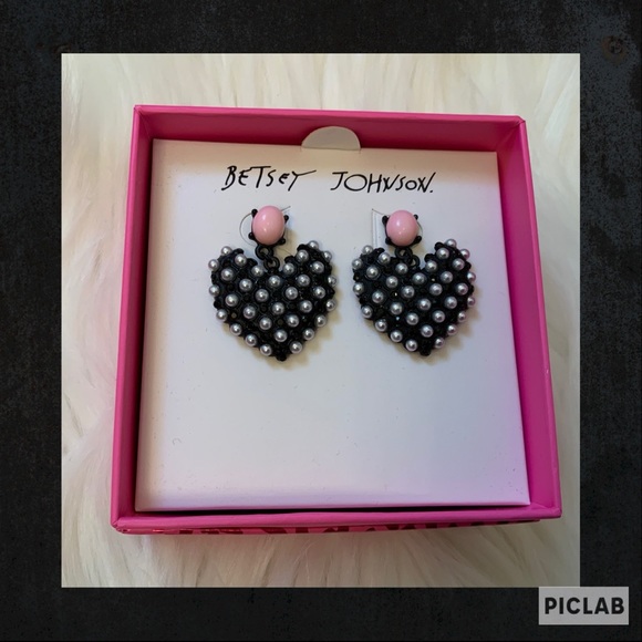 Betsey Johnson Jewelry - Betsey Johnson Black Heart Drop Earrings - NWT